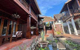 Chaluenxay Boutique Hotel